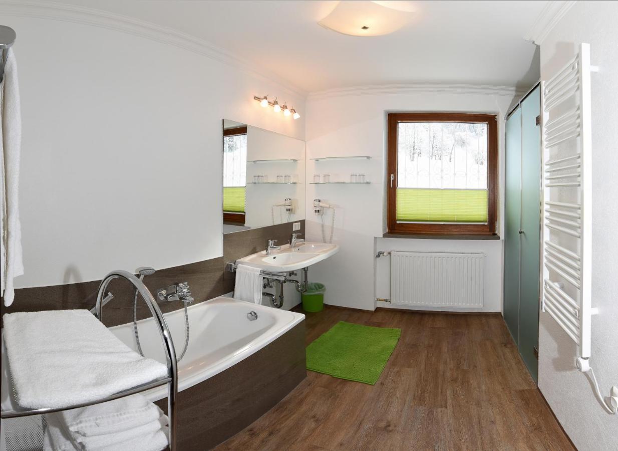 Ferienhotel Gasthof Zur Post Untertauern Exteriör bild