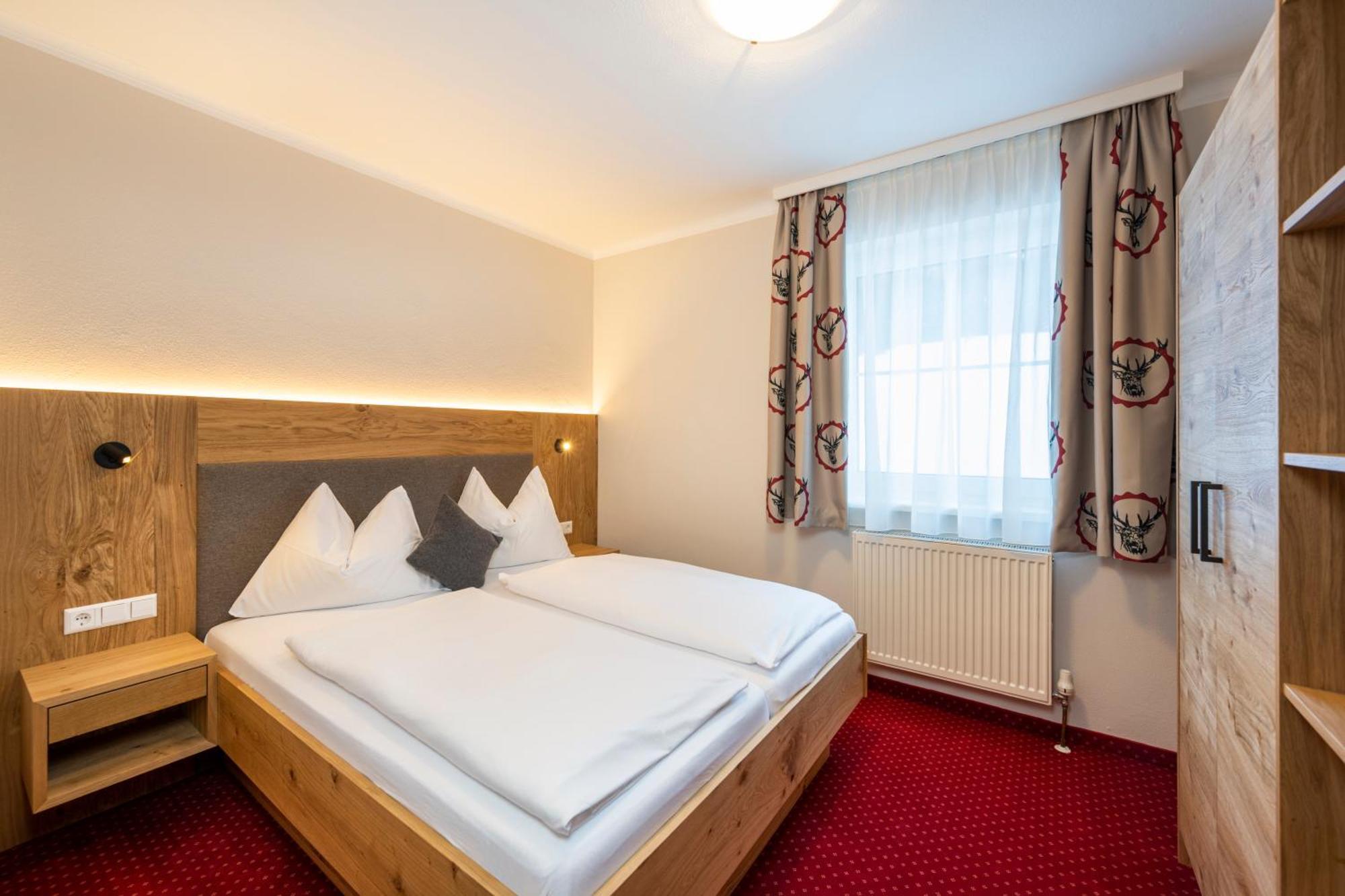Ferienhotel Gasthof Zur Post Untertauern Exteriör bild