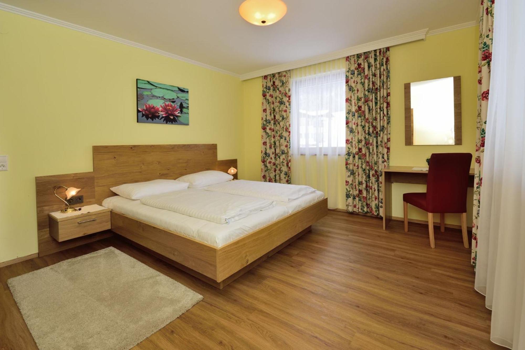 Ferienhotel Gasthof Zur Post Untertauern Exteriör bild
